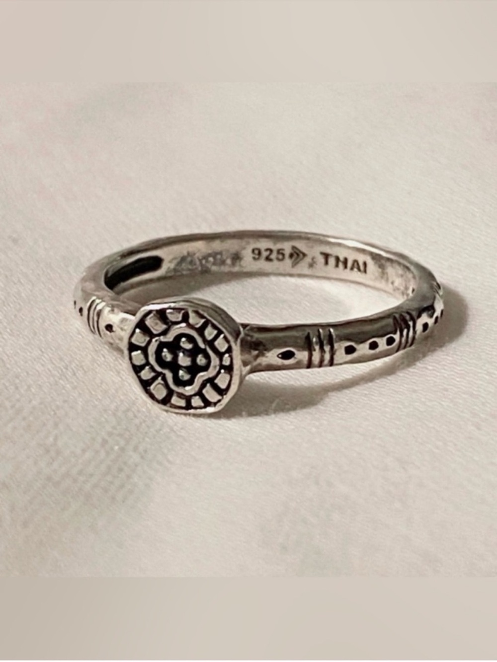 Silpada Sterling 925 Silver Stackable Belle Fleur Circle Ring Size 6